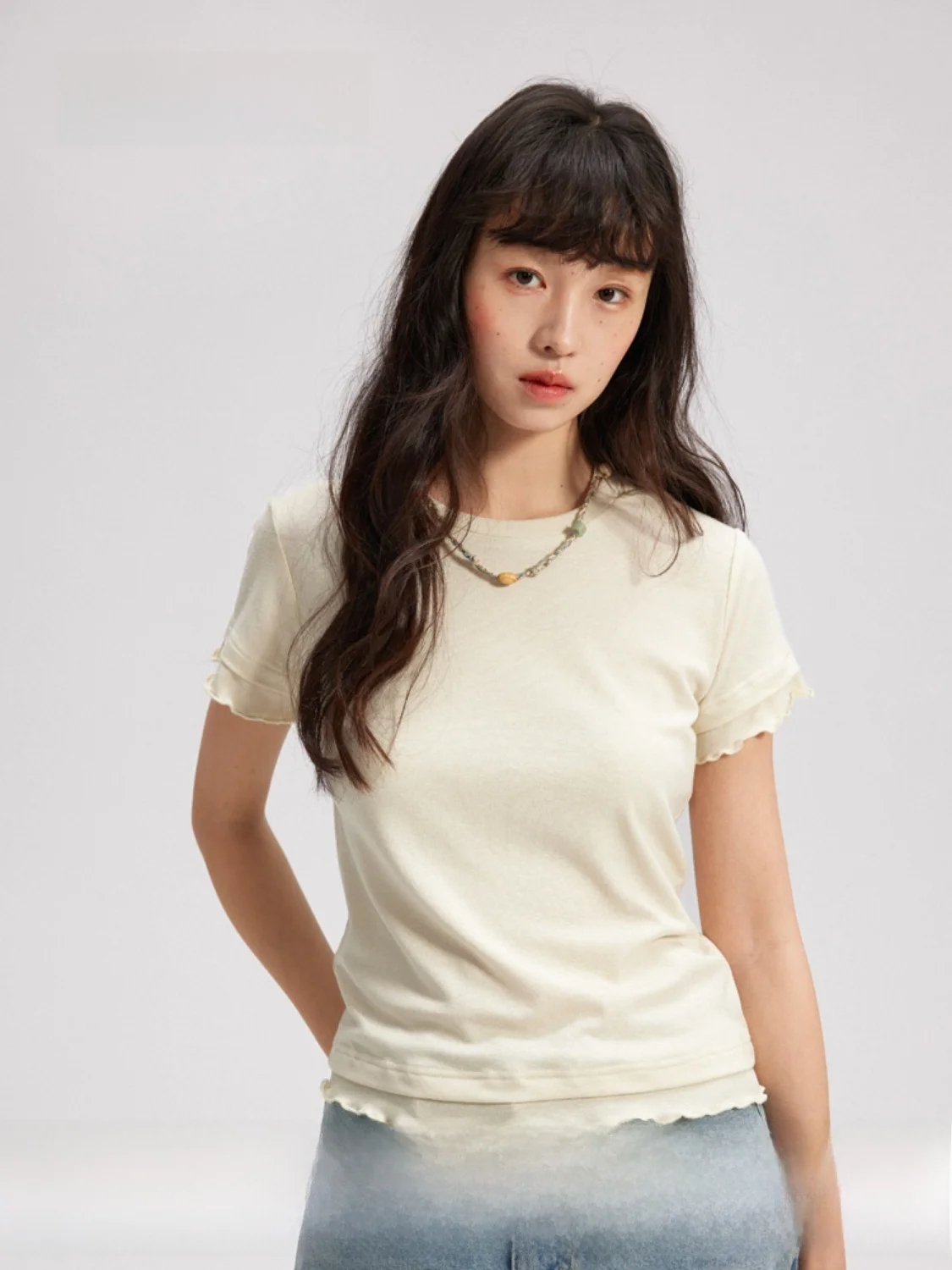 大人可愛い服 40代コーデの完全ガイド｜色・素材・着こなしのバランス