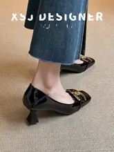 春秋用 ソフトエナメル質感のハイヒール【シンプルなスクエアトゥ・小猫ヒール・通勤用】