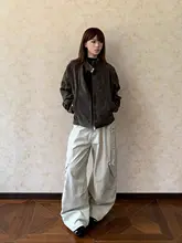 アメリカンレトロ多ポケットカーゴパンツ【女性用・弯刀シルエット・スタイリッシュ・皺加工】