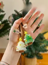 光る変色クリスマスツリー型チャーム【クリスマス飾り・車用・バッグ・キーホルダー】