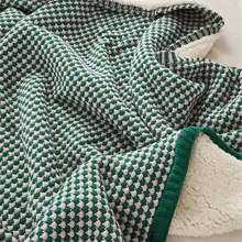 冬用 シングルサイズの厚手コーラルフリース毛布【ボア素材・ソファ用・お昼寝用】