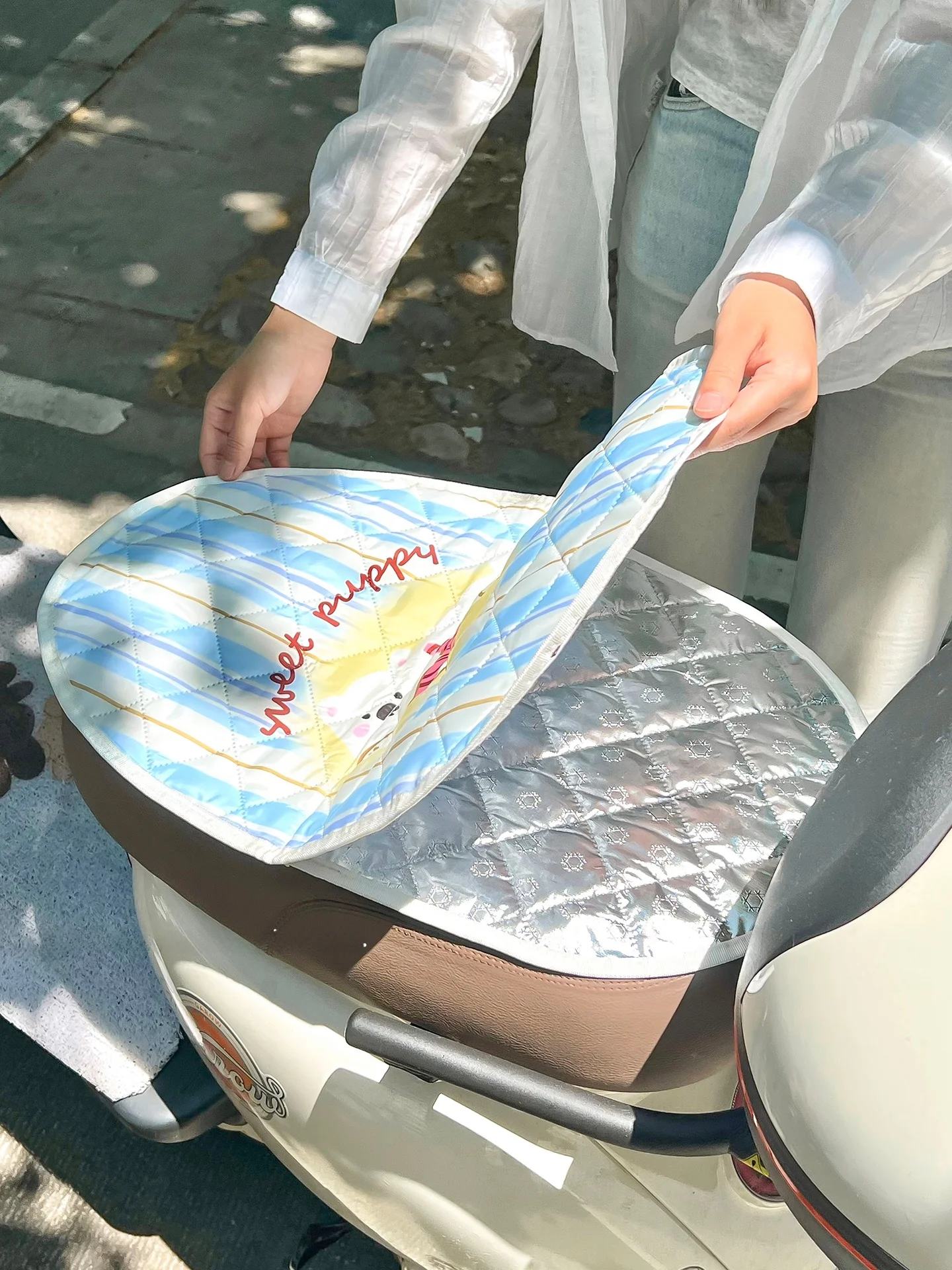 電動バイクで夏を快適に過ごすには、どんな座布団がおすすめ？