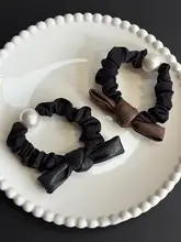 ヘアアクセサリー シュシュ パール ヘアアレンジ 低めお団子 上 品