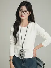 白色の長袖Tシャツ【丸首・フィット感・秋用・極上の柔らかさ】