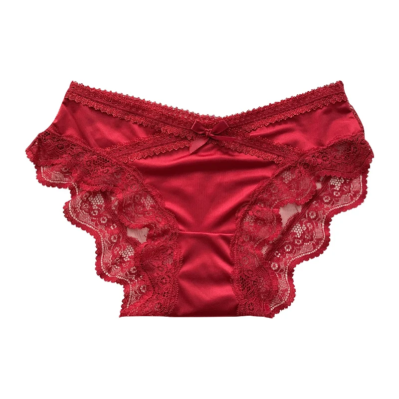 タイパンツ おしゃれに失敗しない選び方は？魅力的なレースの低腰三角パンツが解決する