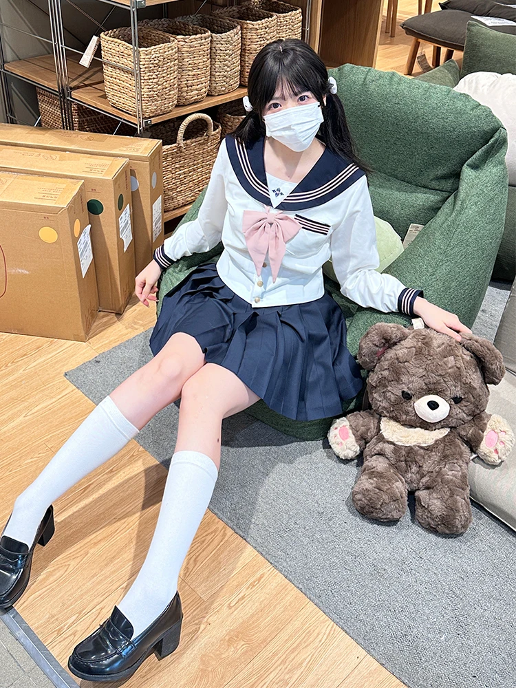 夏用セーラー服【ウエスト絞り・プリーツスカート・女子校制服】（セットアップ対応）：中古制服と新品の価格・デザイン比較