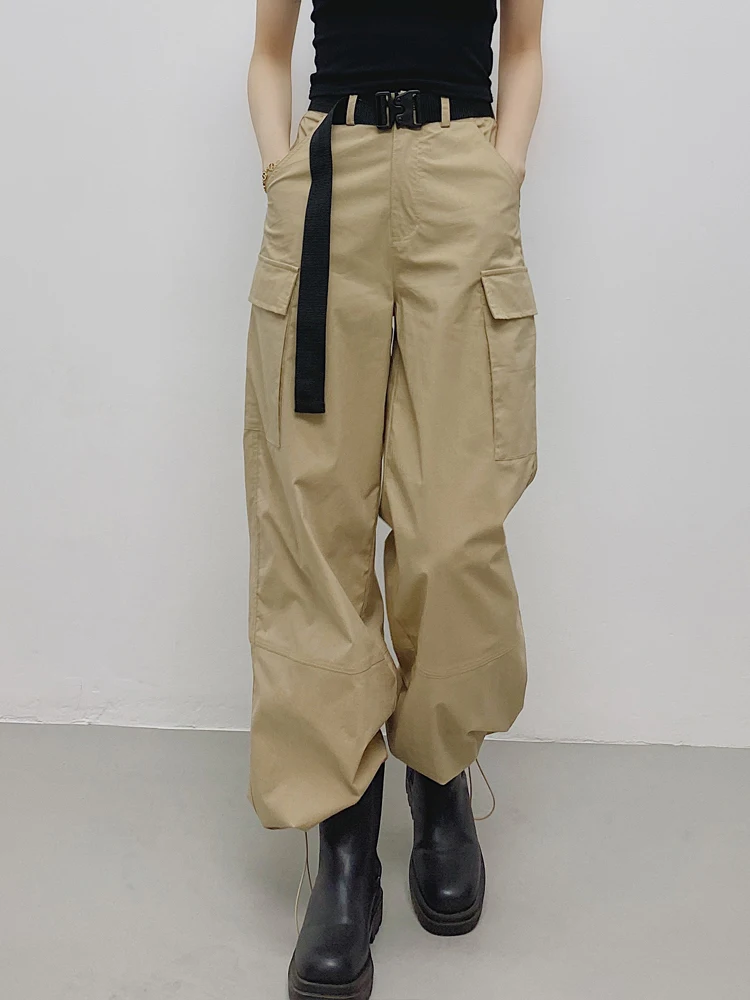 カーゴパンツ コーデ レディース 完全ガイド｜ビンテージ風ハイウエストが通勤に合う理由
