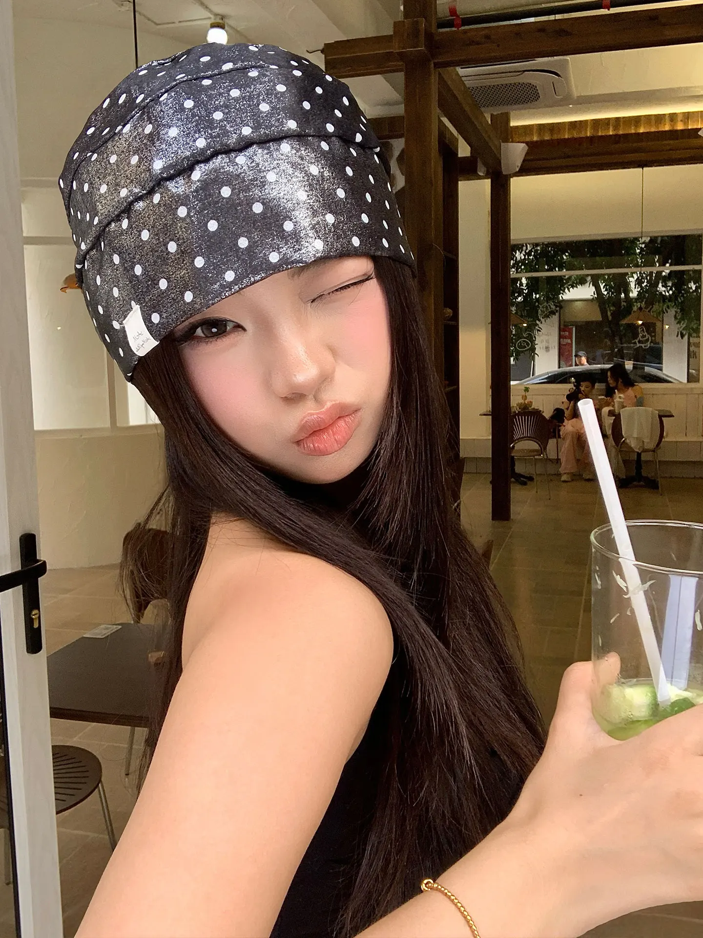 緑 キャップ は本当に必要？それともただのファッションアイテムなのか？