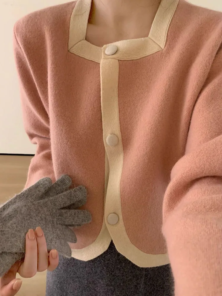 11月上旬に着るべき服は2wayニットか？それともショート丈のカーディガンか？