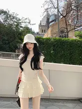 温かみのあるデザインのフラワーレースニットトップス【薄手・透かし編み・フレンチスタイル】（セットアップ対応）
