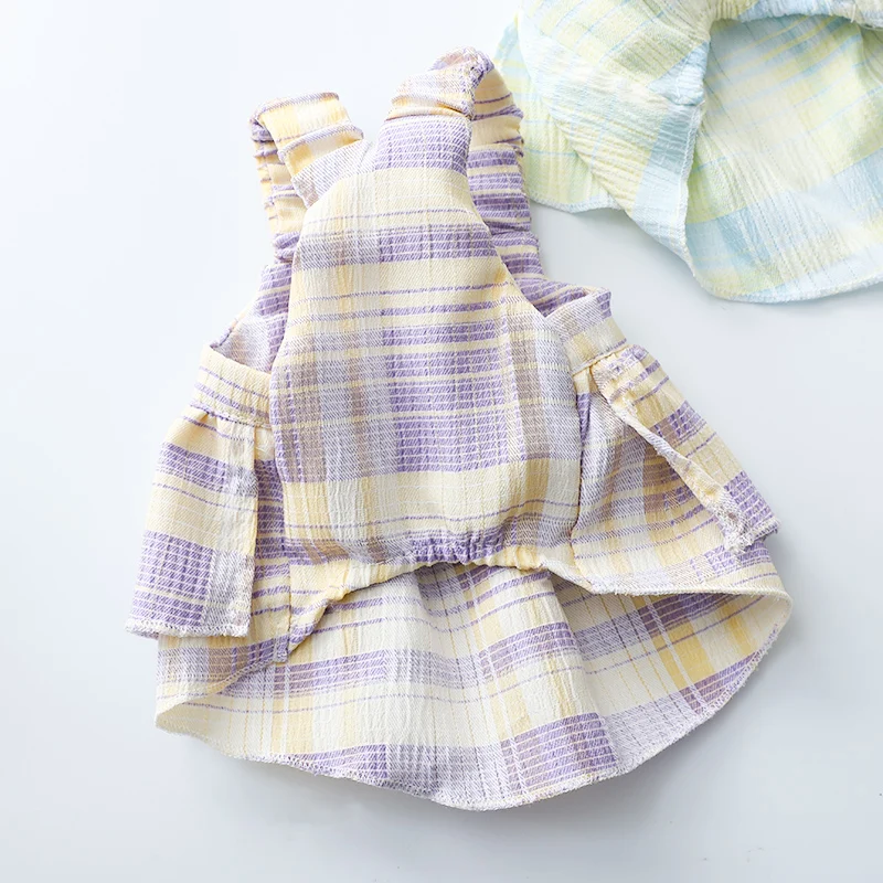わんこ服で通勤と散歩のストレスをどう減らす？チェック柄のワンピースが意外に効果的