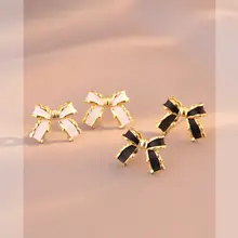 カラフルな滴油デザインのリボンピアス【純銀・高級感・女性用】