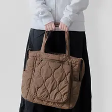 トートバッグ ショルダー レディース キルティング 大容量 軽量 拡張可能 通勤 カジュアル 2WAY 「Qminica」