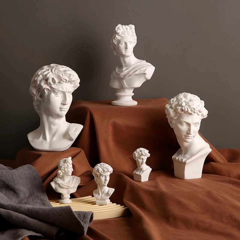 揃えるミニマリスト部屋づくりアイテム - レジン製アートデコ人物彫刻の定義と特性