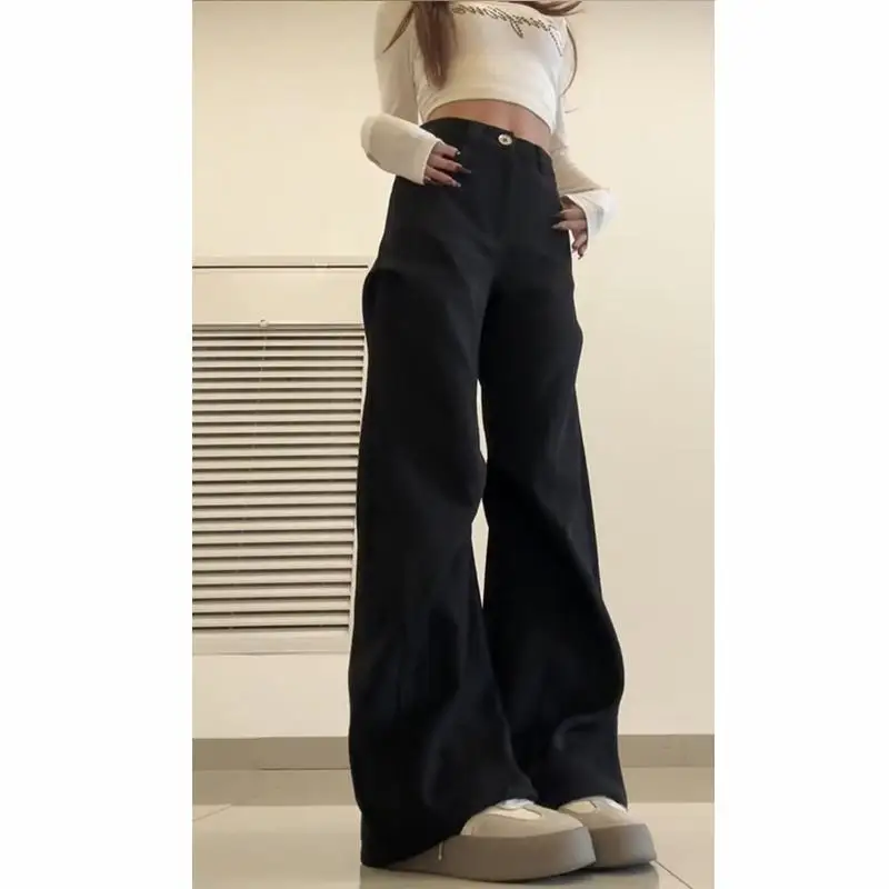 テーパードパンツ ブラウンはどう選ぶ？実際の着用体験から学ぶ選び方とスタイルの秘密