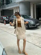 高級感あふれるハイウエストチュールスカート【シンプルデザイン・Aライン・女性用】