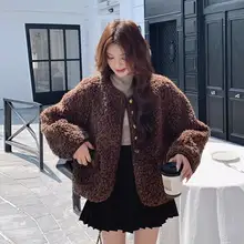 ブラウンのレトロラムウールコート【ショート丈・厚手・ラウンドネック・冬用】