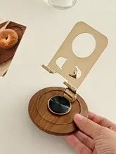 レトロな木目デザインの折りたたみ式スマホスタンド【360度回転・持ち運び便利】