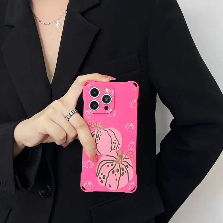 ダスティピンクの南瓜デザイン携帯電話ケース【角穴あけ対応・斜め掛けストラップ付き】