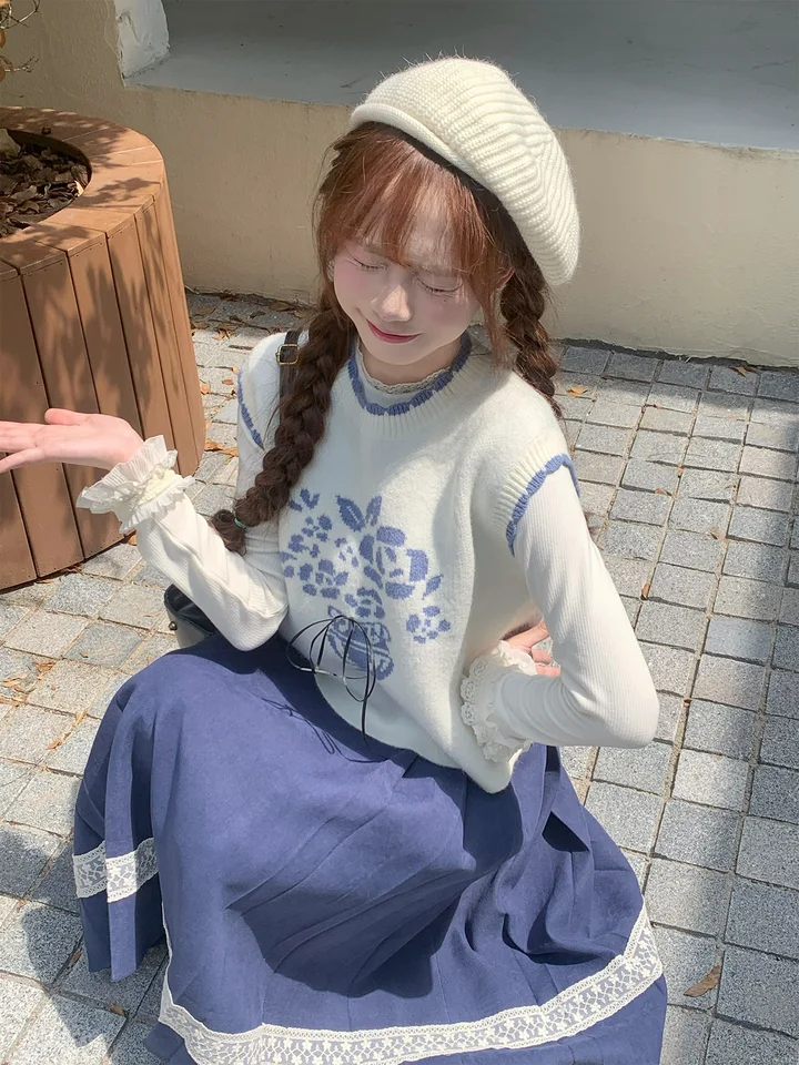 ブルーフラワー ニットベスト【春用・女性・フラワーデザイン】（セットアップ対応）