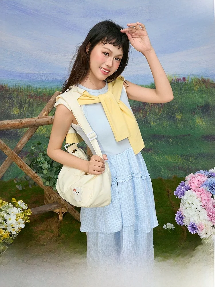 ギャザーキャミワンピースの取り入れ方は？5選で春から夏まで使えるスタイルを実践