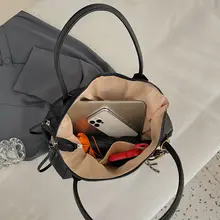 大容量 通勤用トートバッグ【シンプルデザイン・ホワイト・ナイロン・ショルダーバッグ】