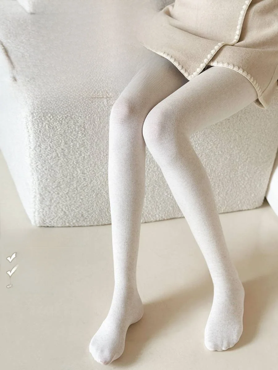厚手ベルベットパンツ：秋冬に最適な提臀機能と通気性のバランス