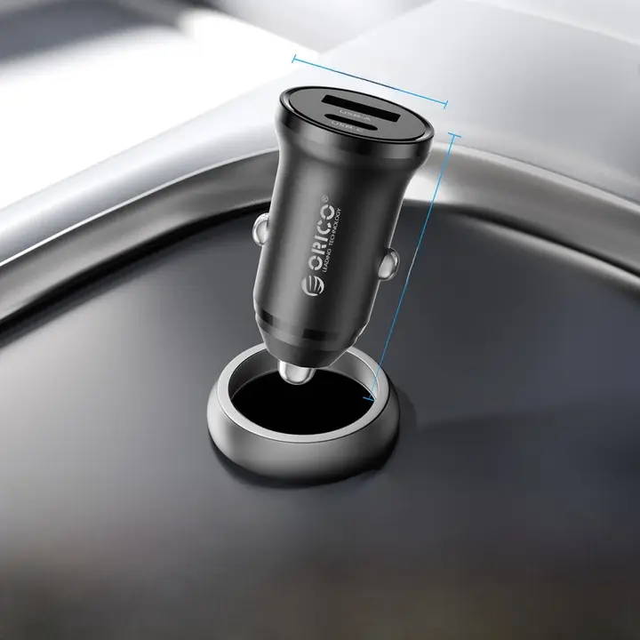 Orico 車載充電器【急速充電・シガーソケット用・二口タイプ】