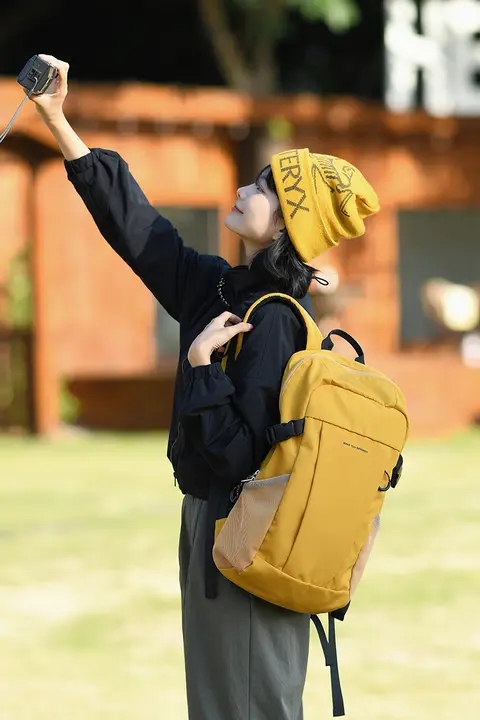 軽量で大容量！登山用リュックサック【男女兼用・アウトドア・ハイキング】