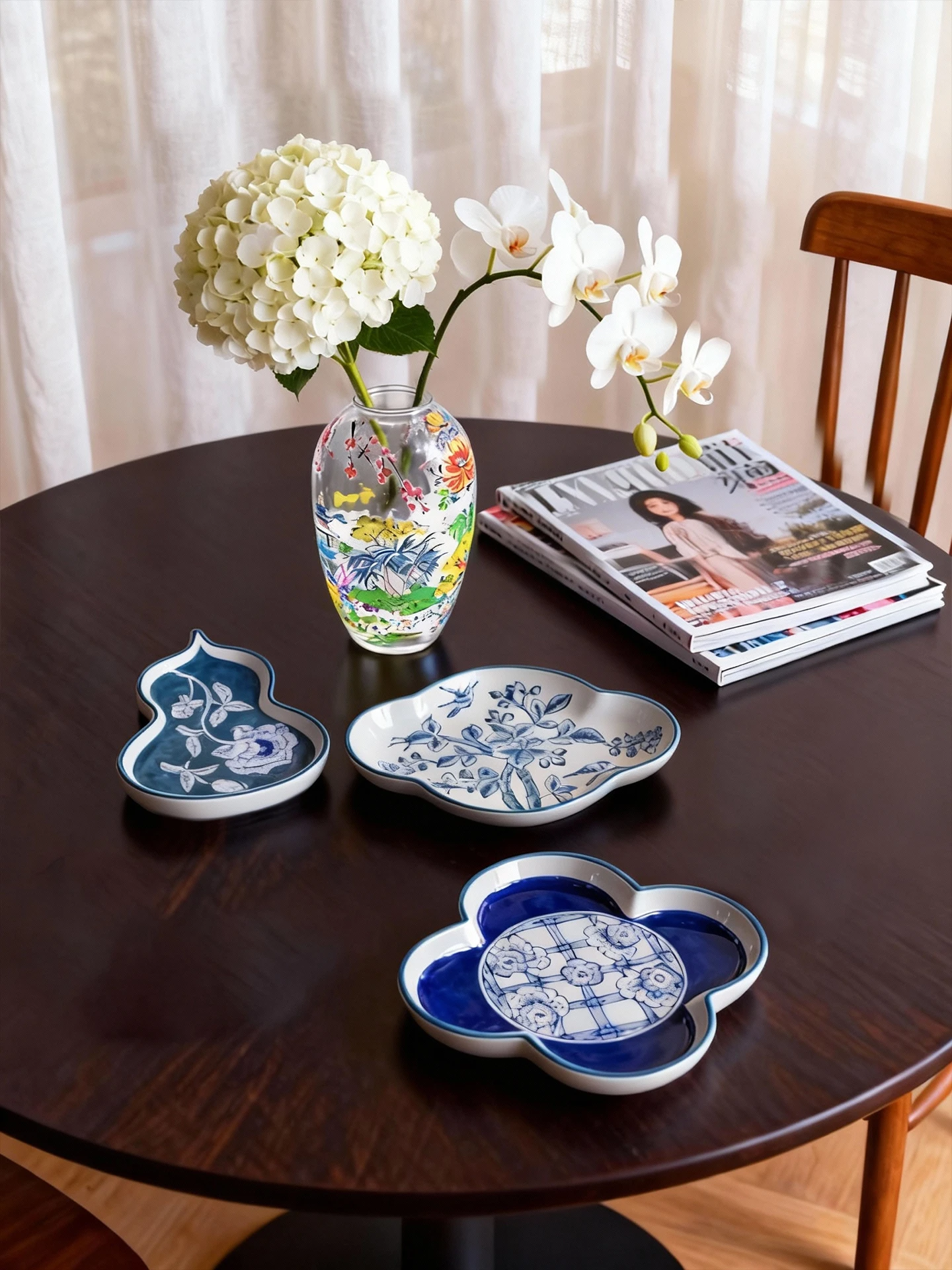 青花瓷の装飾品【クラシックデザイン・ヴィンテージスタイル】：伝統工芸品のおしゃれな日常使い方