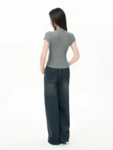 グレーのハイネック半袖Tシャツ【レディース・フィット感抜群・夏用】