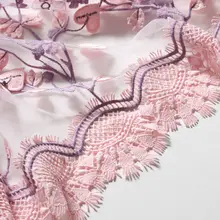 ピンクの刺繍入りメッシュレース生地【立体的なLOVE刺繍・柔らかいチャイナドレス用】
