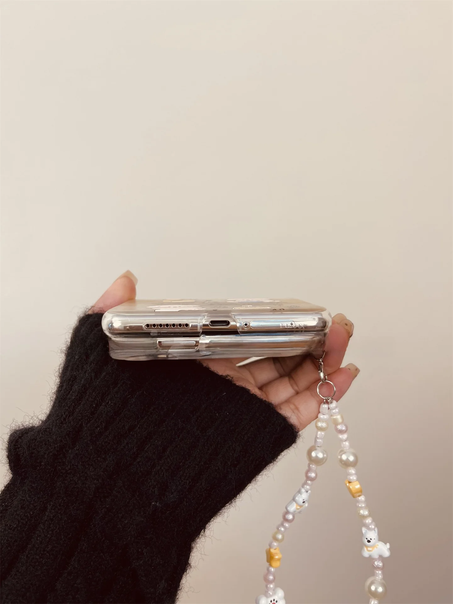 折りたたみ式スマートフォンケース：デザイン性と環境配慮を両立したアートスタイルの選択肢