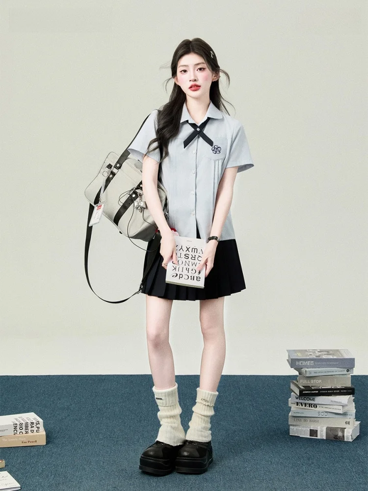 オリジナルJK制服 女子用高校生シャツ【学院風・短袖】（セットアップ対応）の魅力とは？