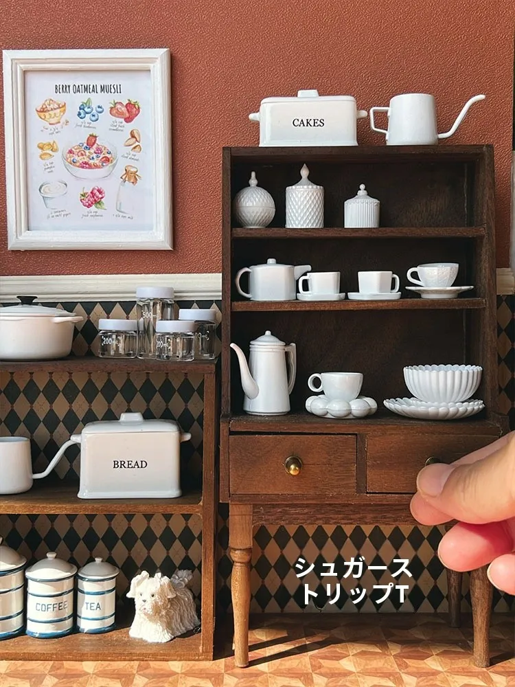 おしゃれなドールハウスに合う家具は？黒胡桃のミニatures空間を創るための1つの答え