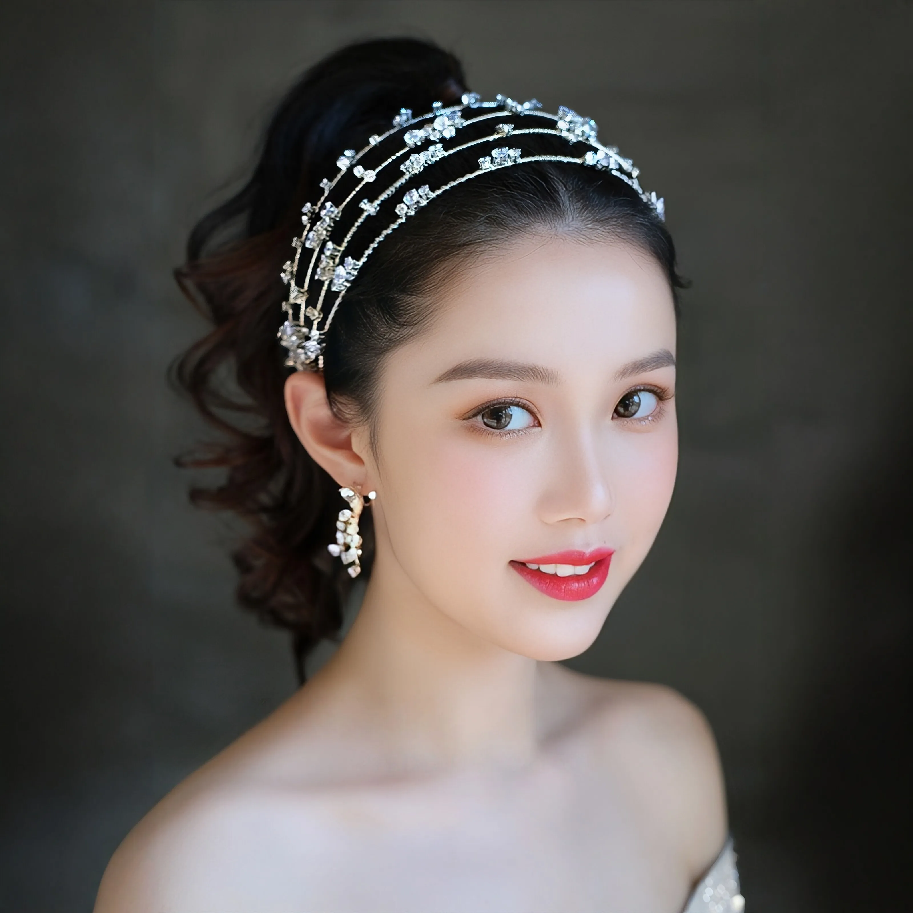 結婚式ショートヘアの魅力とは？厳選5選で自然で美 しいシルエットを実現する