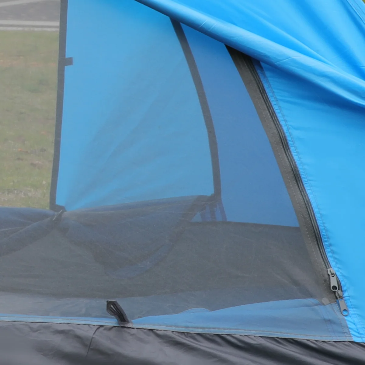 アウトドア用折りたたみテント：防雨・携帯便利・厚手の1人用・2人用対応モデル