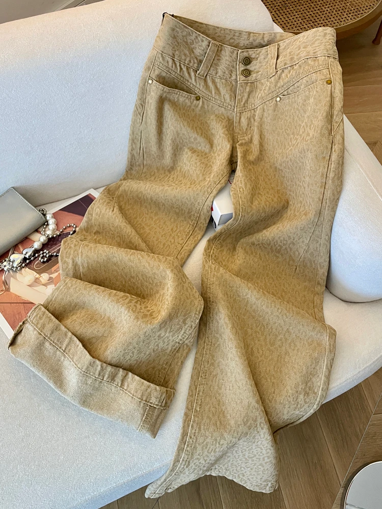 だぼっとしたズボン レディース どうやって着るの？豹紋のローウエストデニムパンツが解決する秋のスタイル悩み