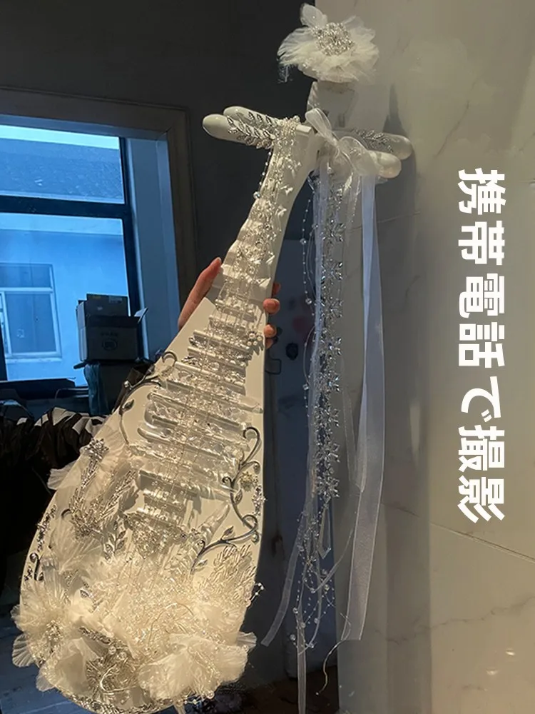 オリジナルデザインのロリータ風クリスタル琵琶：中華風撮影用小道具の実用性とデザイン性