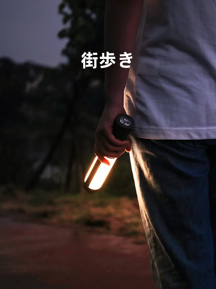 伸縮可能なキャンプ用吊りライト：充電式で110時間の長時間照明を実現