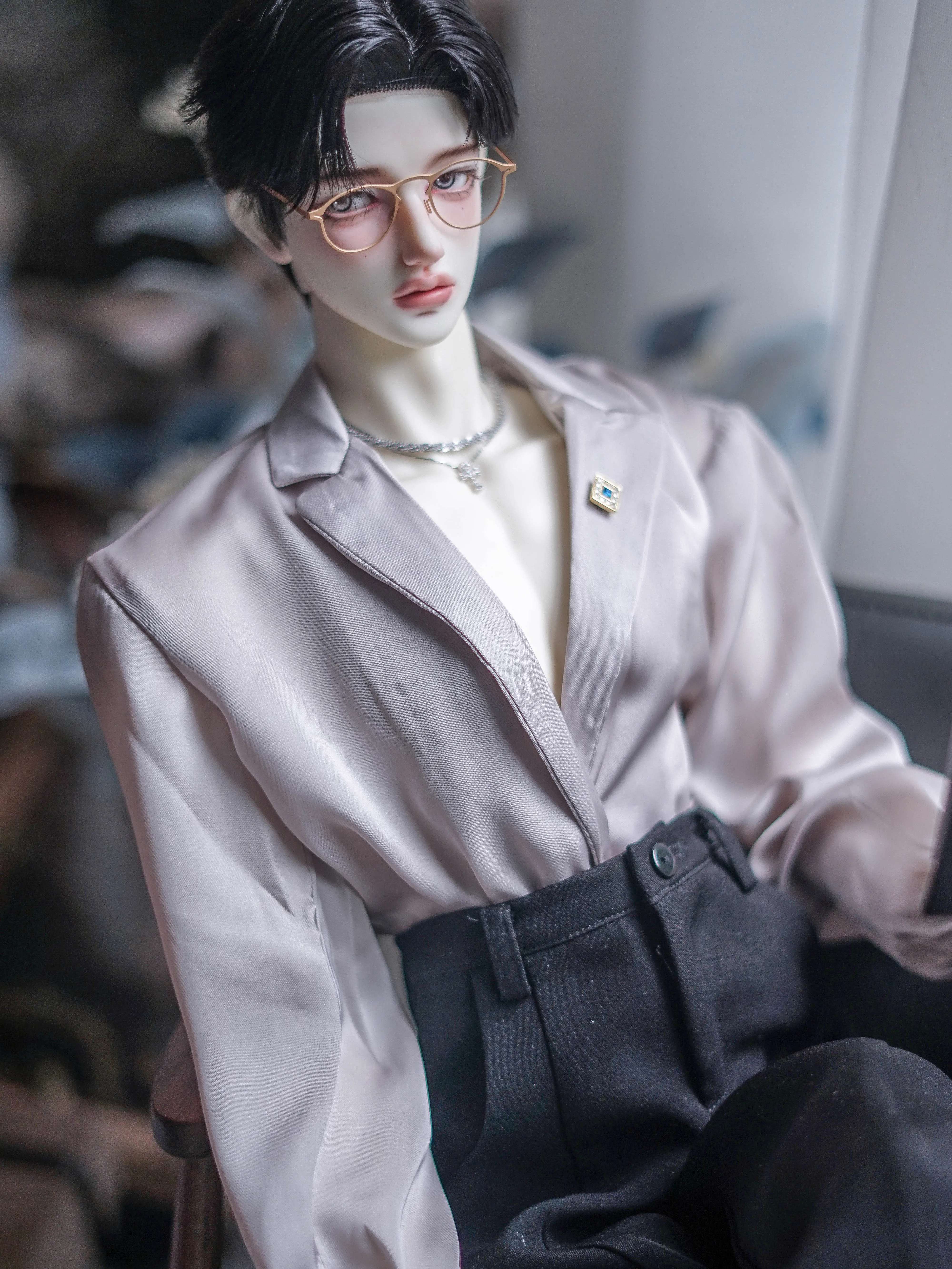 成人フィギュアにシルクシャツを加えるべき理由は？