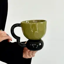 オレンジ 限定 レトログリーンとブラックのハンドル付きマグカップ【陶器製・コーヒー用・ギフト】