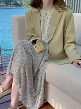 果緑色のジャケット【カジュアル・女性用・小柄対応】（セットアップ対応）