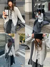 極上の柔らかさのバルキーVネックニットカーディガン【秋冬・した雰囲気】