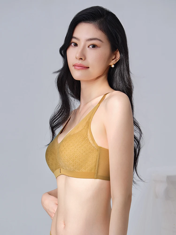 育乳ブラナイトブラとは？通気性と小胸用設計の実用性を解説