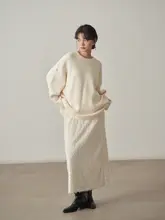 シンプルデザインのゆったりフィット長袖ニット【秋冬用・女性用】（セットアップ対応）