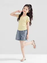 フラワーレースデザインの女の子用半袖Tシャツ【夏用・可愛らしい仕上がり】