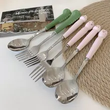 可愛い恐竜とウサギデザインの陶器製カトラリーセット【学生用・持ち運び便利・フルーツ用フォーク＆スプーン】