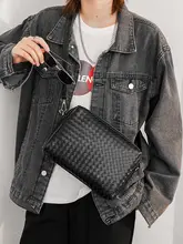 おしゃれなレザー製ハンドメイドクラッチバッグ【手首巻き・タブレット用・男性向け】