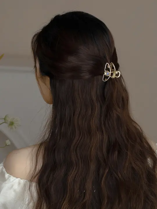 優雅な宮廷風のヘアクリップ【小型シャーククリップ・フレンンテージ・万能デザイン】